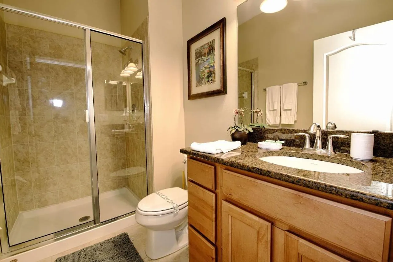 8960 Paradise Palms * Kissimmee