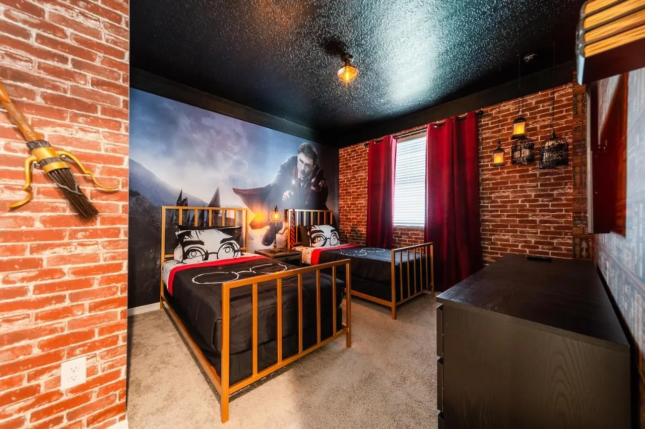 Solara 6 Bedroom Vacation With Pool Kissimmee