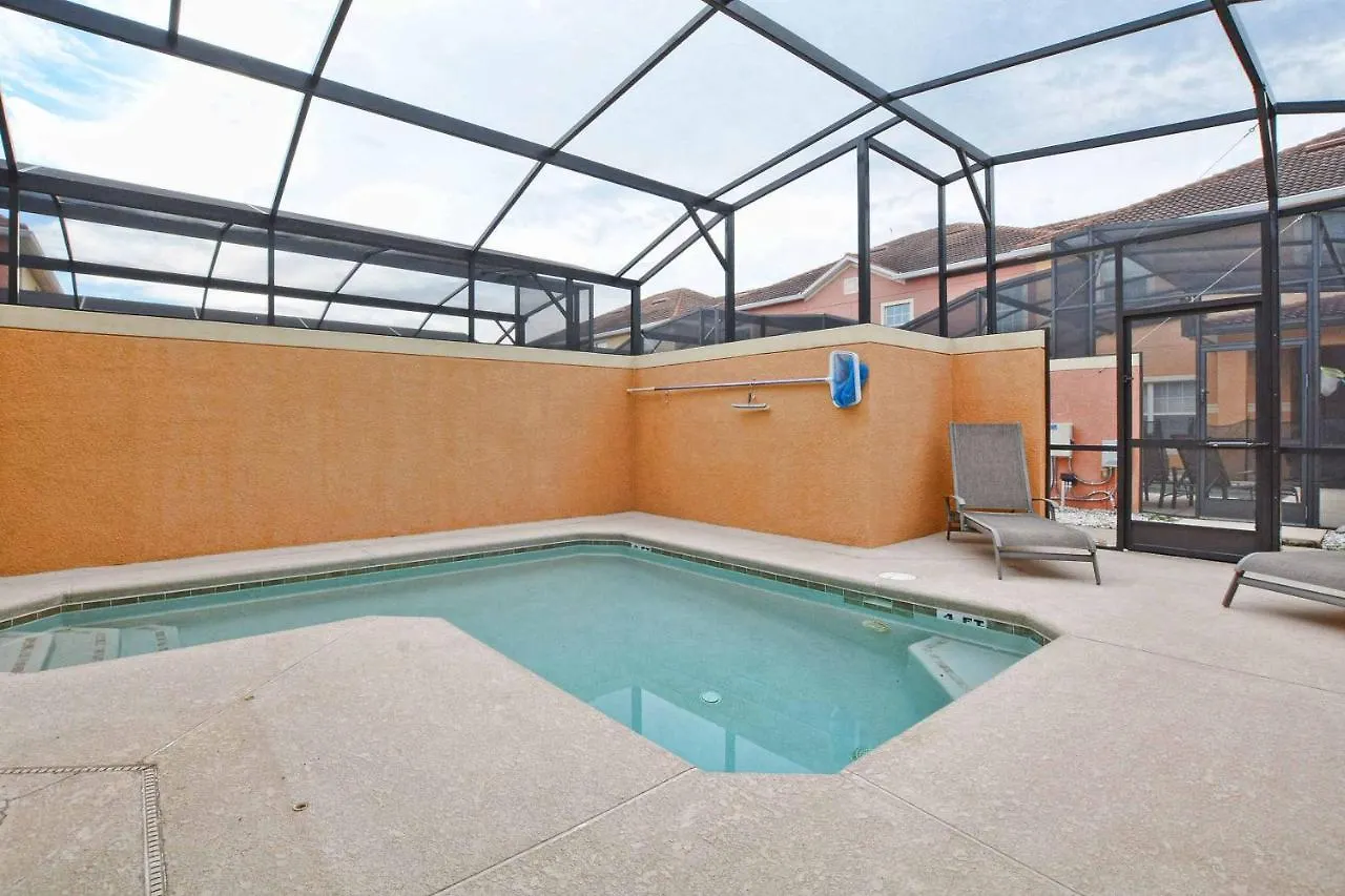 Paradise Palms- 4 Bed Townhome W/splashpool-3250pp Holiday home