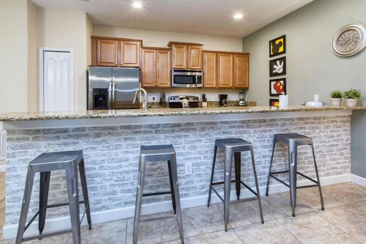 Paradise Palms- 4 Bed Townhome W/splashpool-3250pp Orlando
