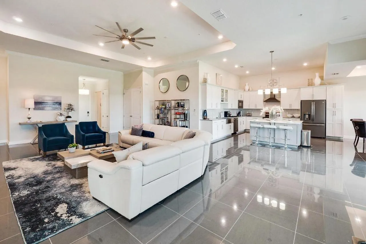 4741ctd- Storey Holiday home