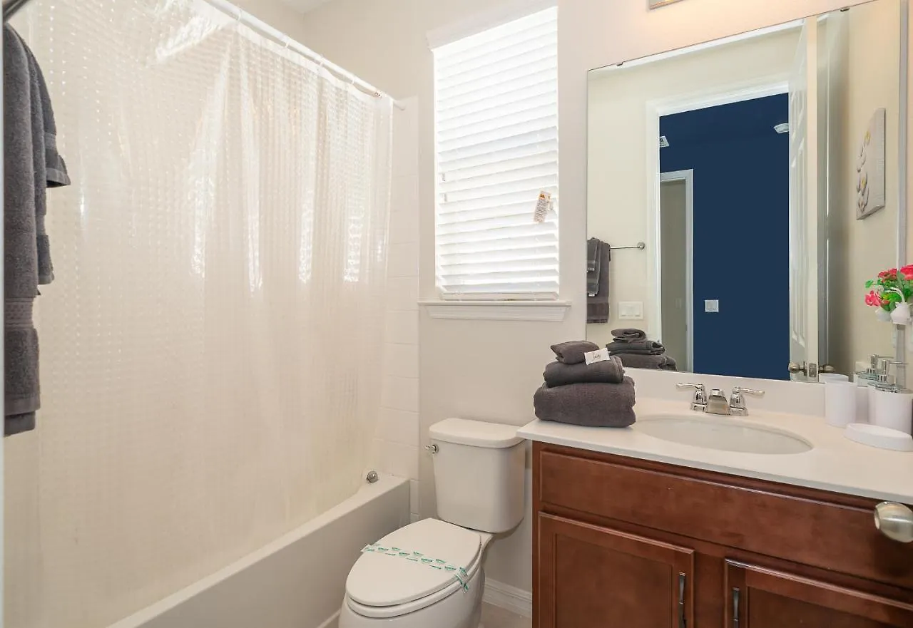 Stunning Home With Game Room And Private Pool Near Disney *