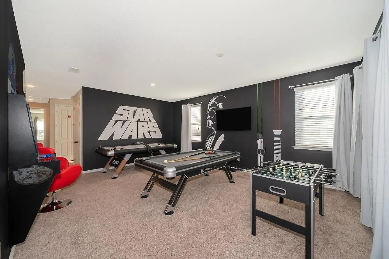 Stunning Home With Game Room And Private Pool Near Disney *