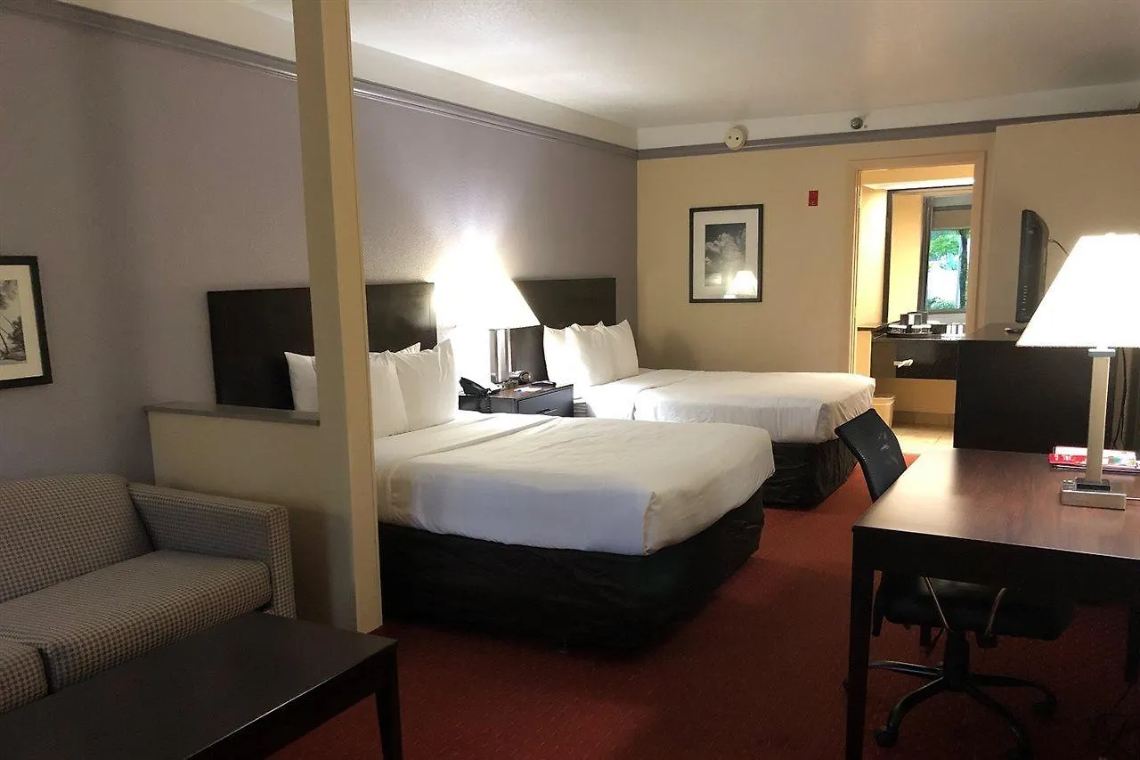 Hotel Maingate Garden 3*
