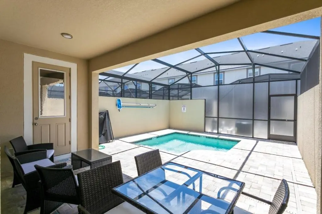 Luxury Town With Splash Pool In Solara Townhouse Holiday home *