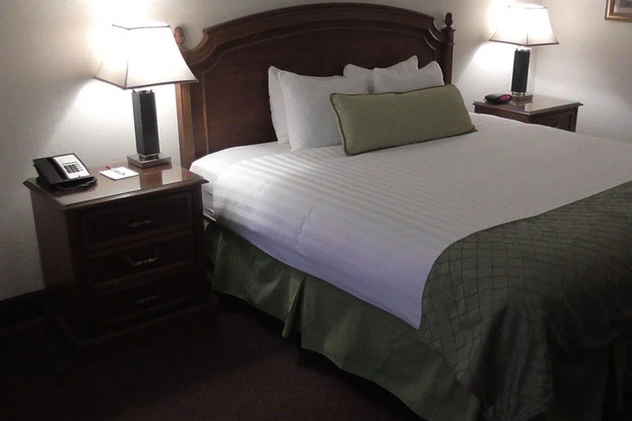 Ramada By Wyndham Downtown Kissimmee