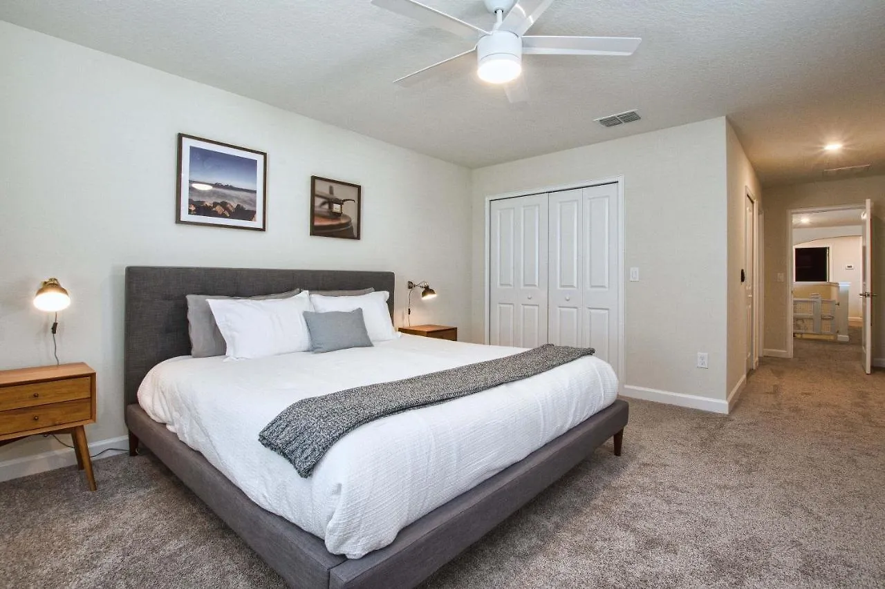 Storey Lake- 5 Bedroom Pool Home- 1666st بيت للعطل أورلاندو