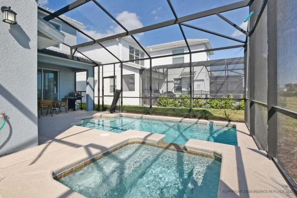 بيت للعطل Storey Lake- 5 Bedroom Pool Home- 1666st