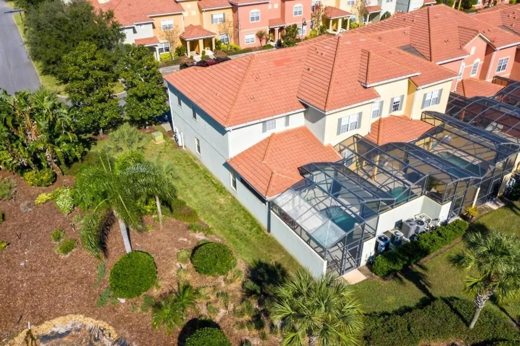 5 Bed 4 Bath Town With South Facing Pool Townhouse * Kissimmee