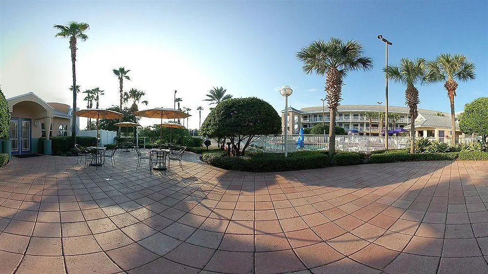 Maingate Garden Hotel 3*