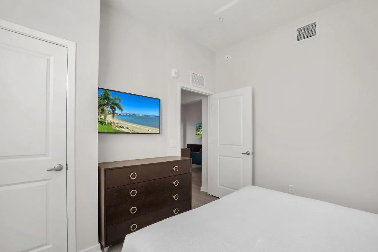 4013 Breakview Drive Apartment