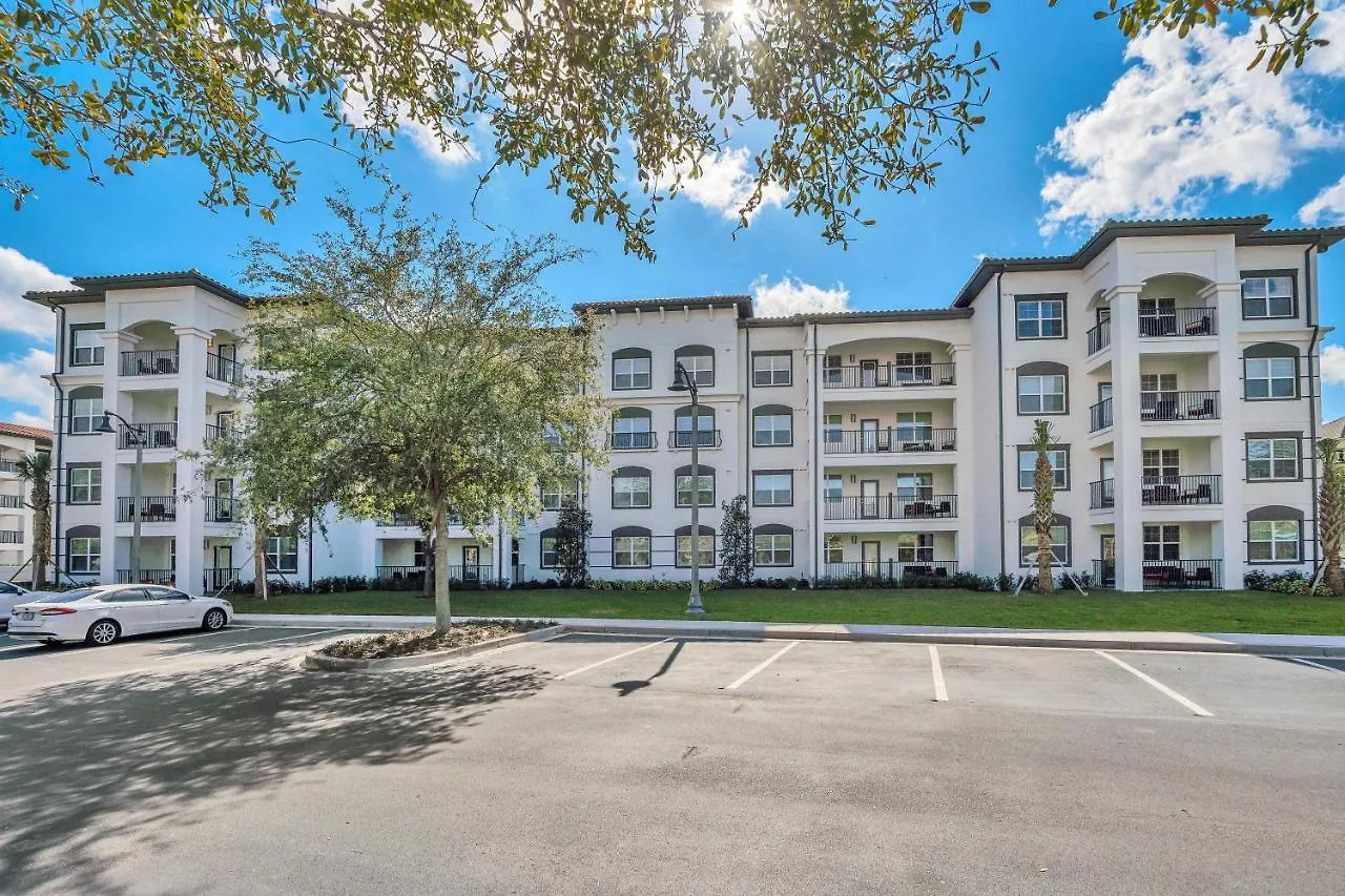 4013 Breakview Drive *