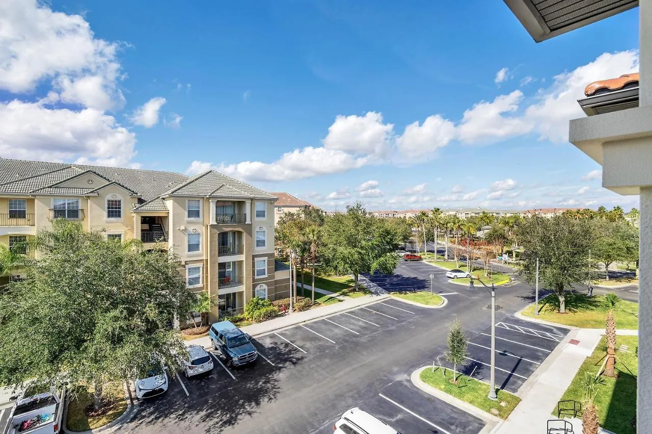 4013 Breakview Drive Apartment *