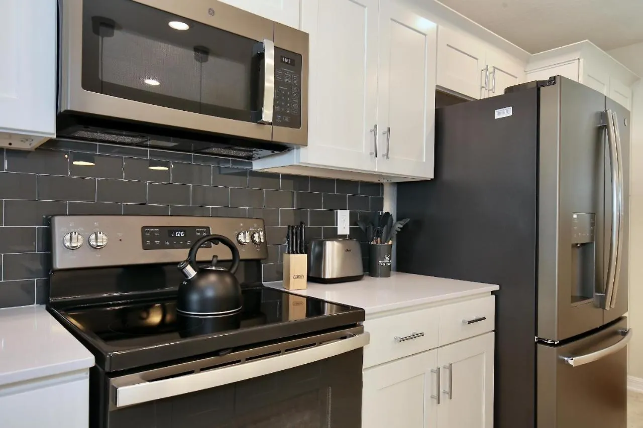 Beautiful In Lux Storey Community 10 Miles To Disney! Kissimmee
