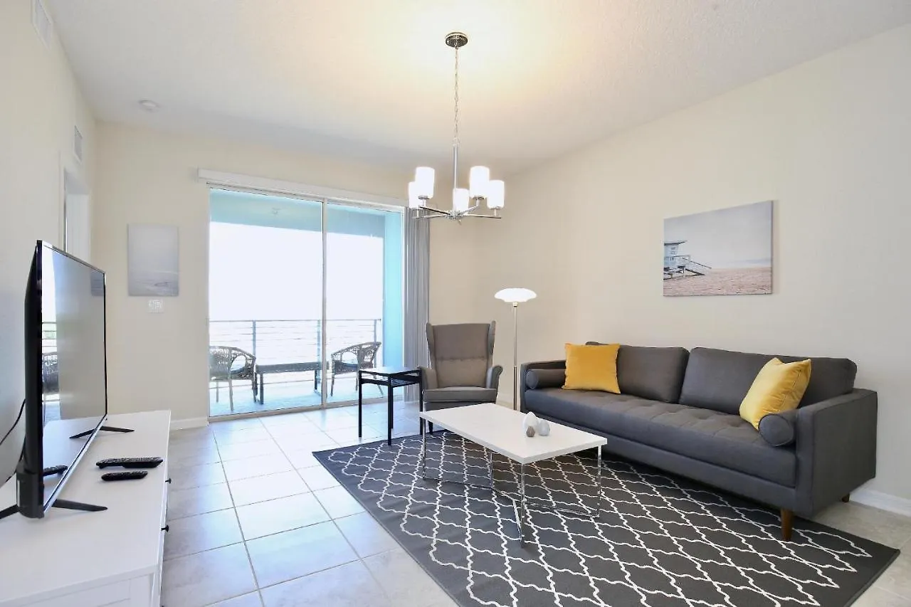 Beautiful In Lux Storey Community 10 Miles To Disney!