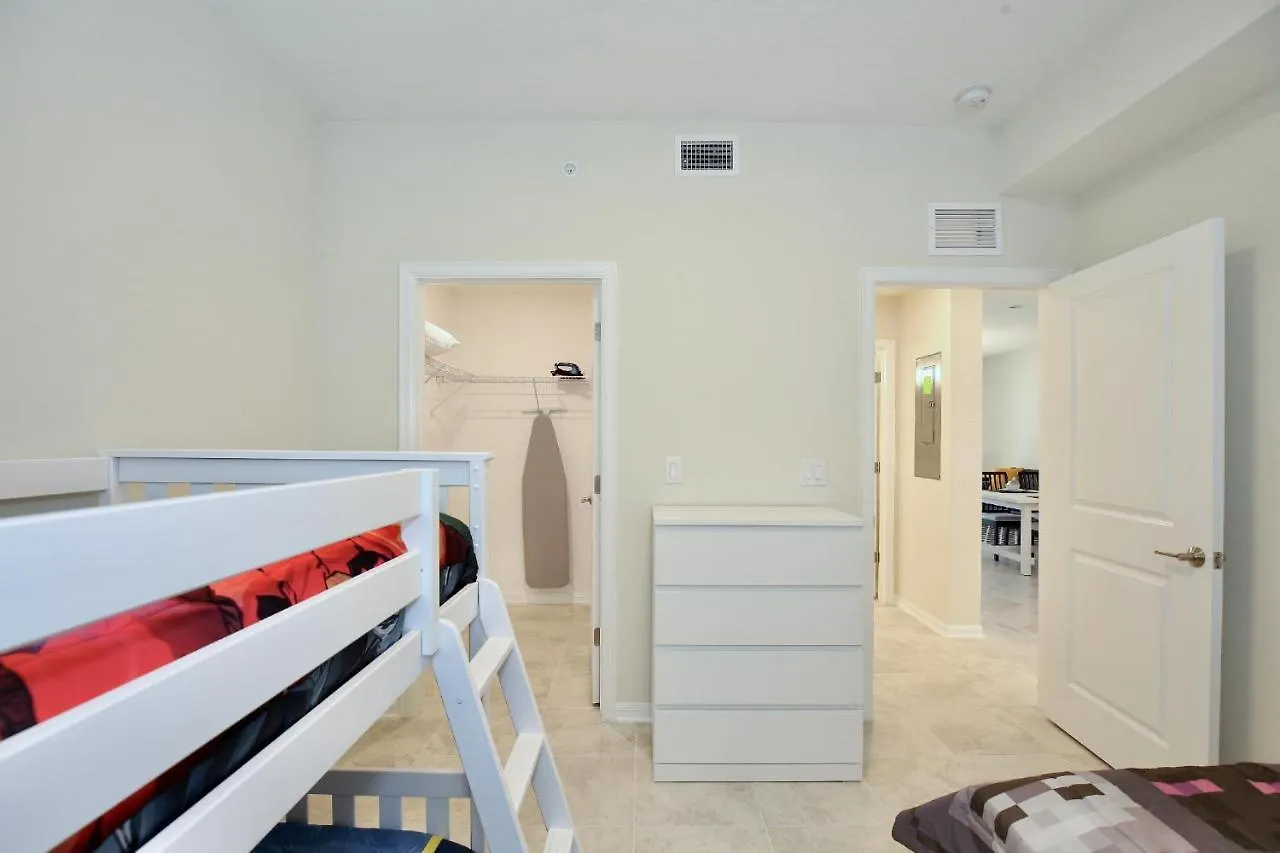 Apartment Beautiful In Lux Storey Community 10 Miles To Disney! *