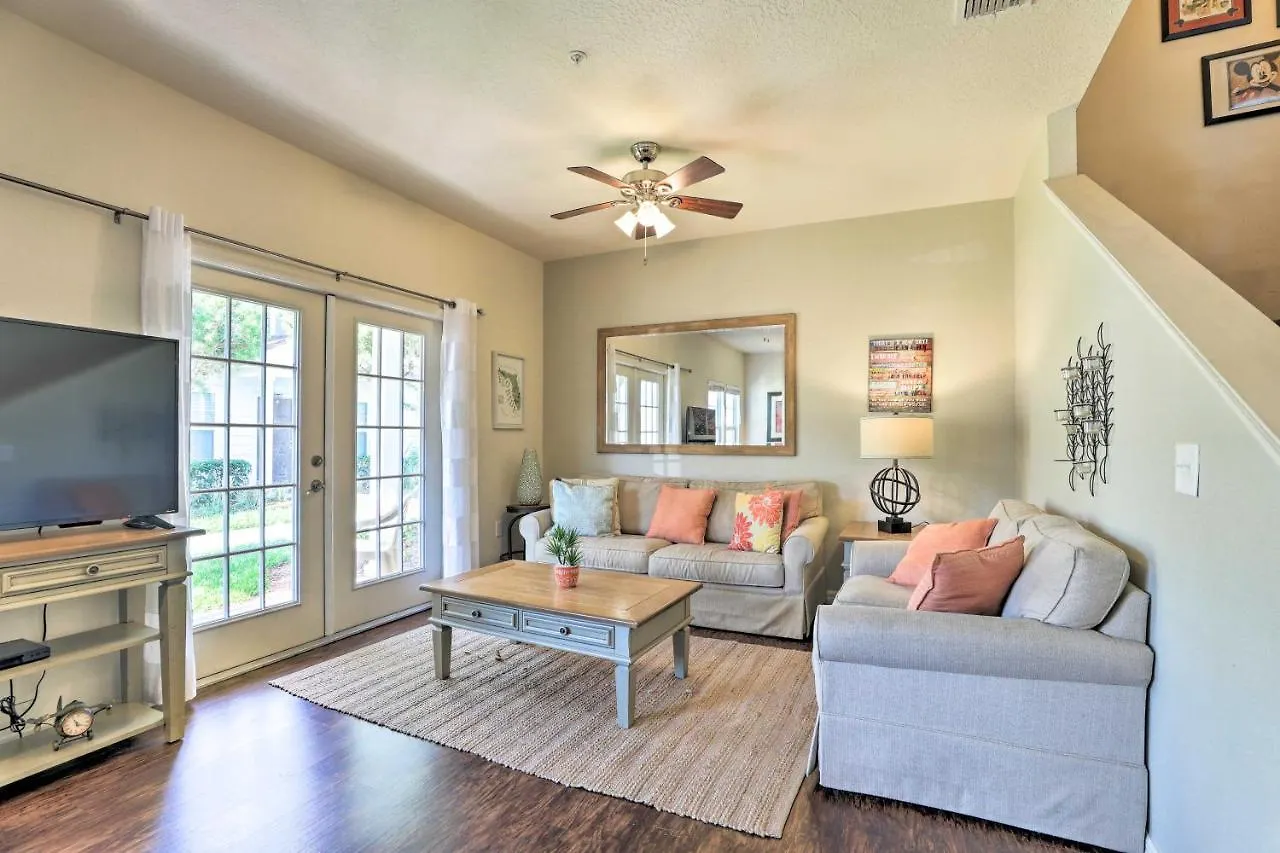 Lucaya Village Townhome With Pool, 6 Mi To Disney!