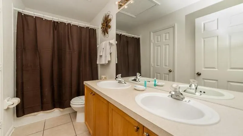 Nyaraló Gated 6 Bed 4 Bath With South Facing Pool Orlando