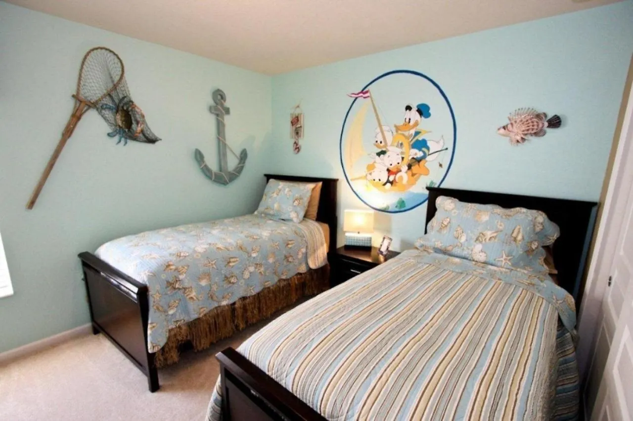 Stunning 6 Bedroom 4 Bath With Private South Facing Pool Orlando