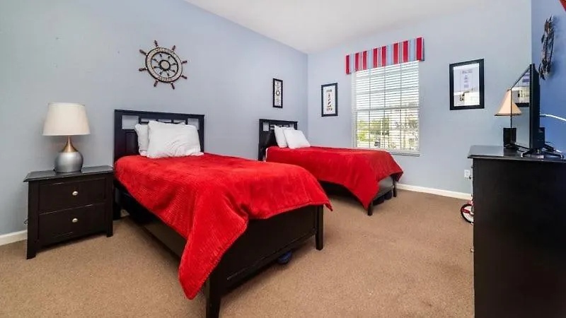 Spacious 3 Bedroom In Windsor Palms Gated بيت للعطل