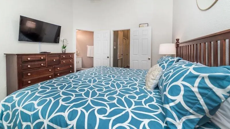 Stunning Windsor Hills 3 Bedroom 3 Bath Townhome With Splash Pool *
