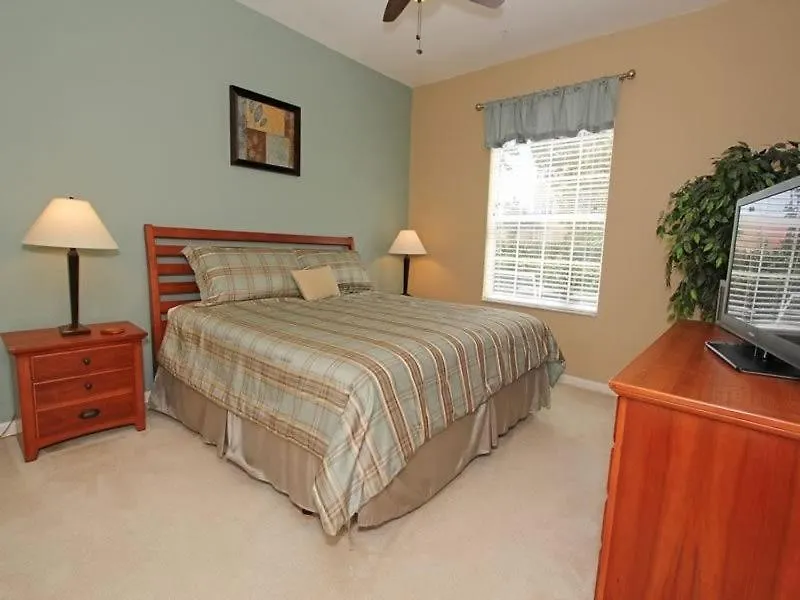Upgraded 3 Bedroom 2 Bath In Near 度假居