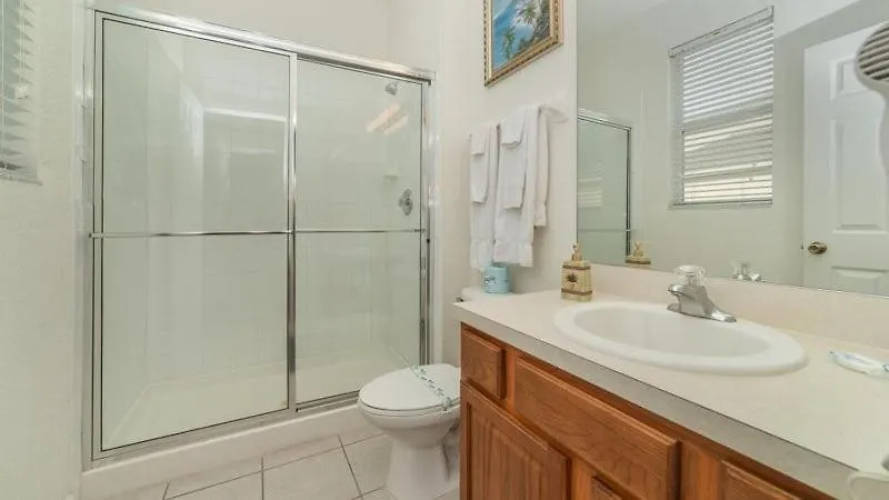 1 Mile To 4 Bedroom 4 Bath Pool In The Windsor Hills