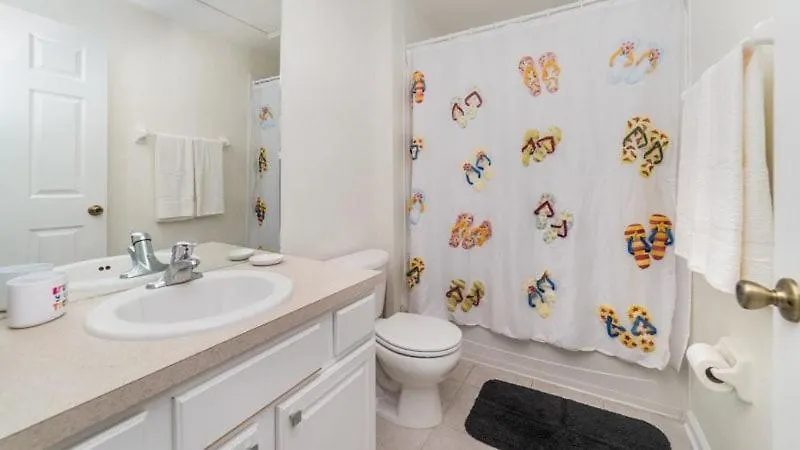 Stunning Windsor Hills 3 Bedroom 3 Bath Townhome With Splash Pool *