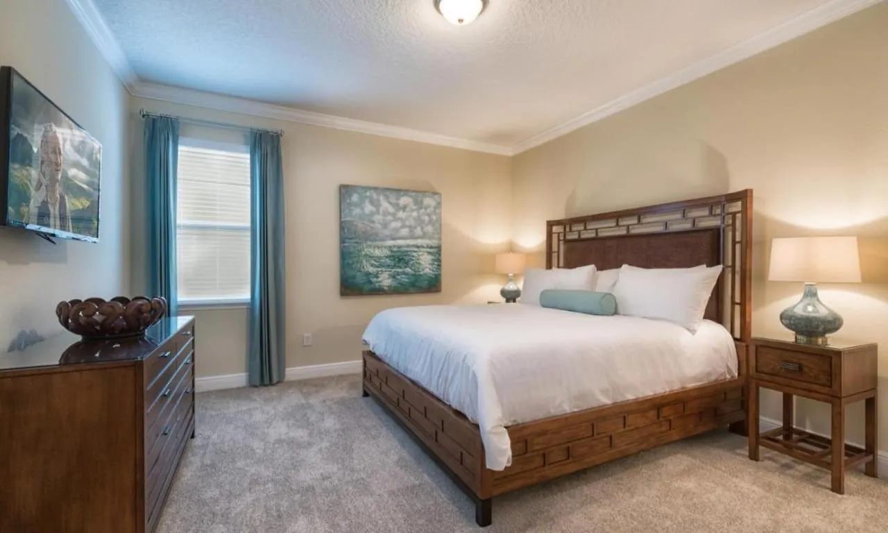 Semesterbostad Spacious 13 Bdrm Oasis With Large Pool And Deck At Reunion *