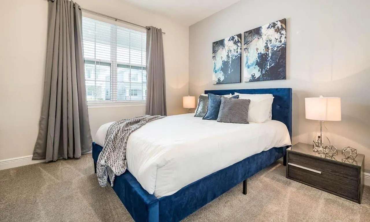 Colorful 5 Bdrm With Game In Encore