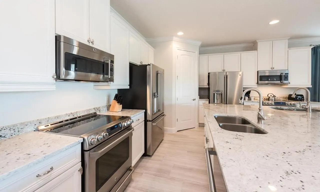 Wonderful 13 Bdrm With Private Theater At Reunion