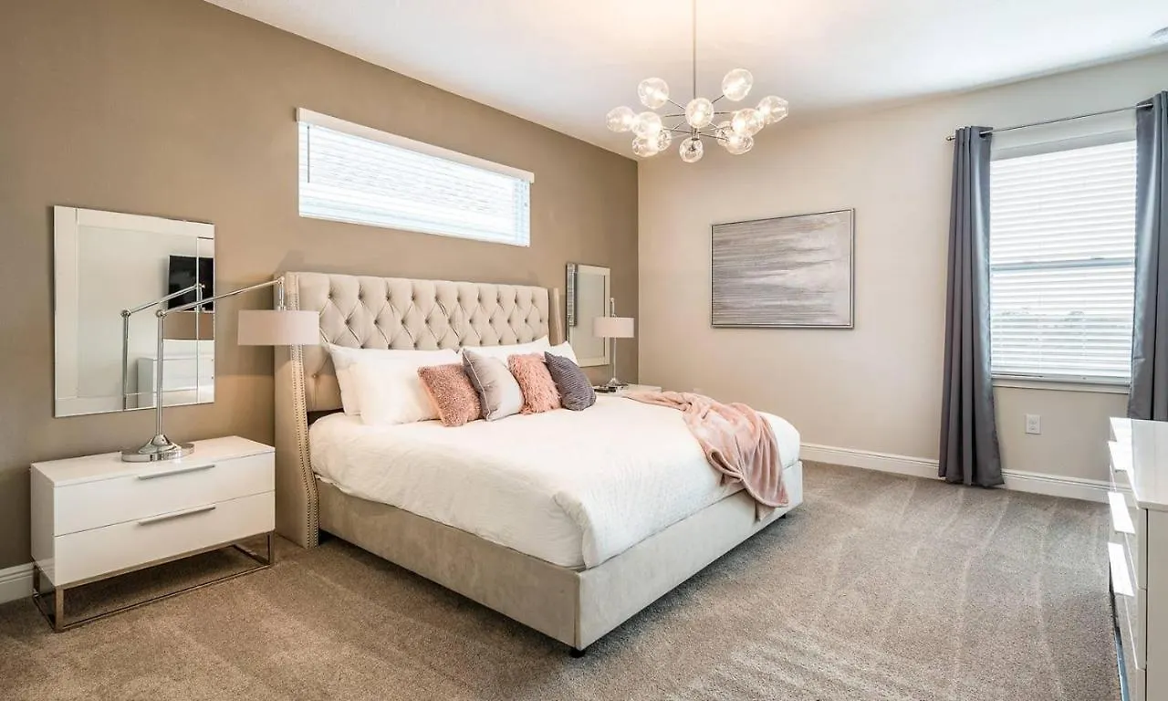 Colorful 5 Bdrm With Game In Encore