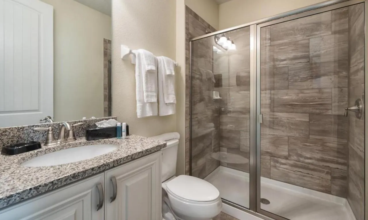 Semesterbostad Spacious 13 Bdrm Oasis With Large Pool And Deck At Reunion *