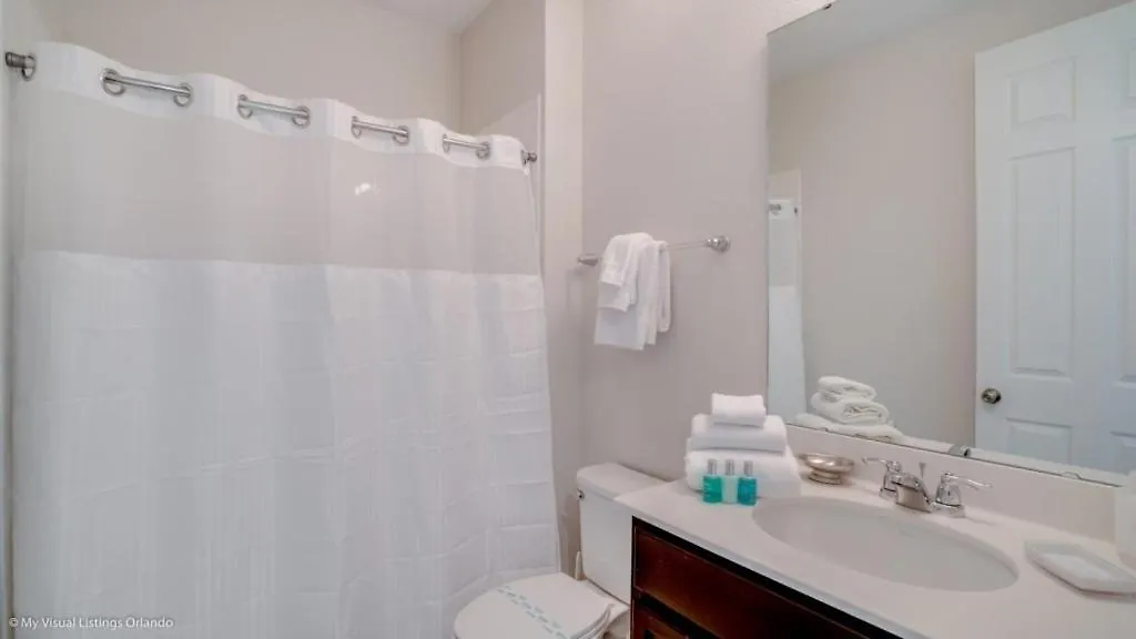 Beautiful Spacious 6 Bed Pool, Spa, Game *