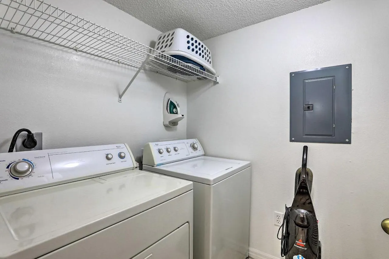 Holiday home Townhome With Balcony, 7 Miles To Disney! *