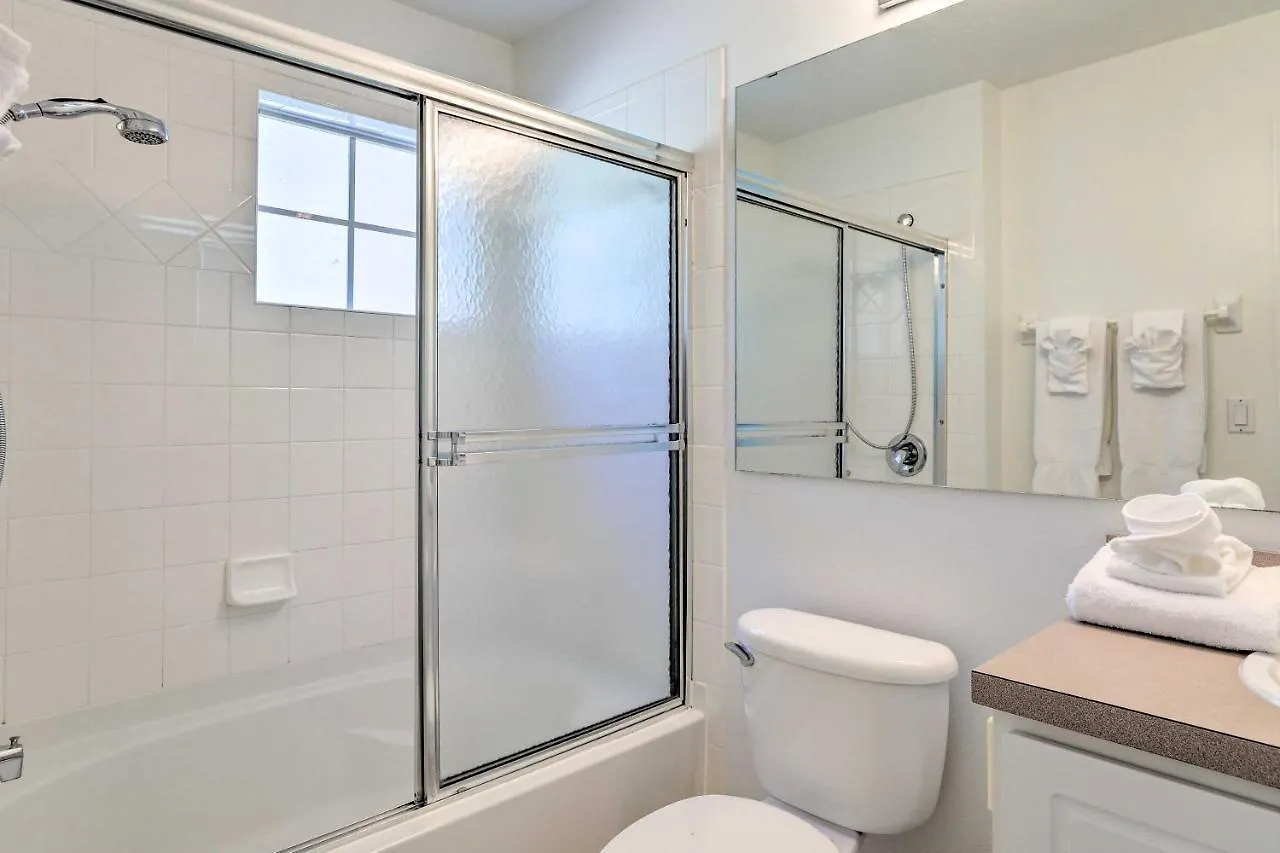Townhome With Balcony, 7 Miles To Disney! * Kissimmee