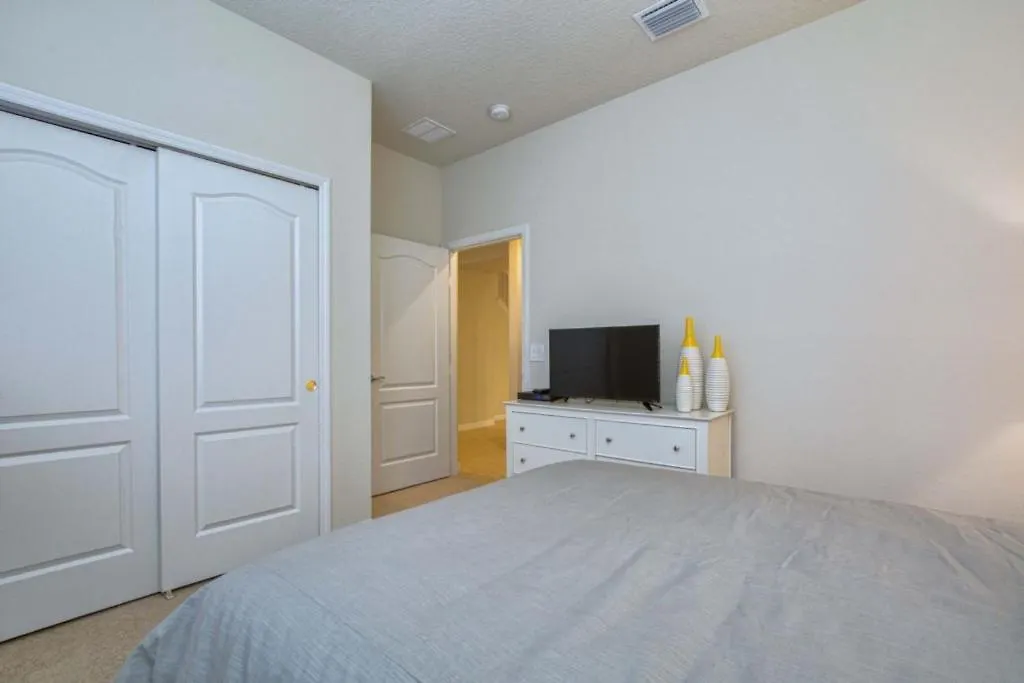 Windsor-5 Bed Townhouse W Splashpool-3815ww *