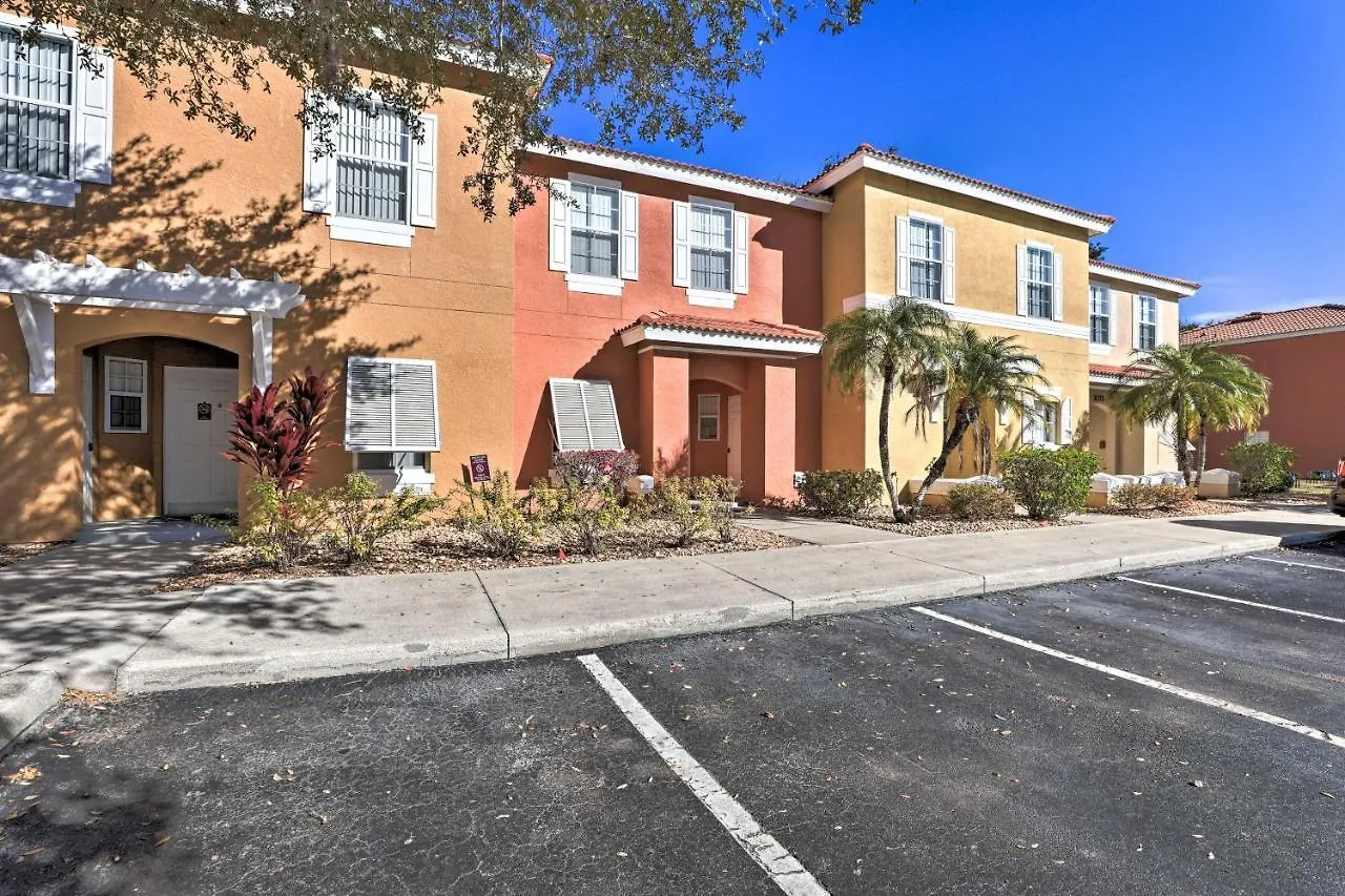 Charming Townhome With Patio Less Than 9 Mi To Disney! Casa de Férias