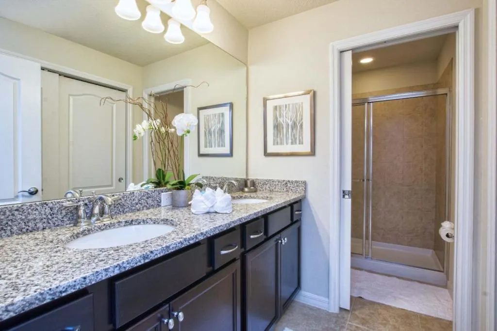Windsor-5 Bed Townhouse W Splashpool-3815ww