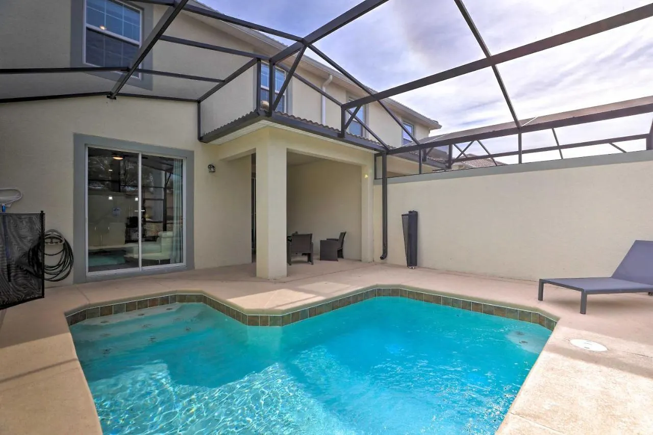 Holiday home Chic Townhome, 5 Mi To World! *