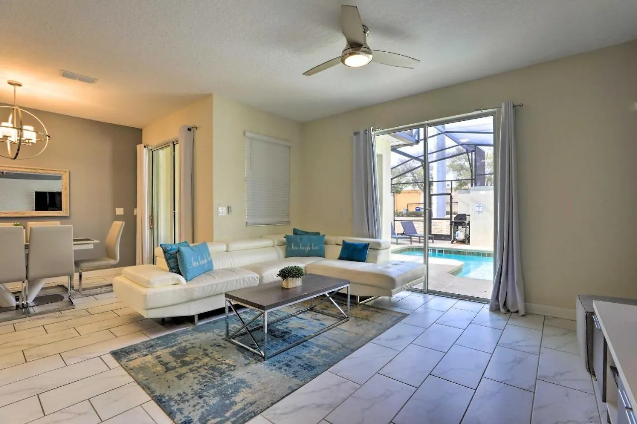 Chic Townhome, 5 Mi To World! * Kissimmee