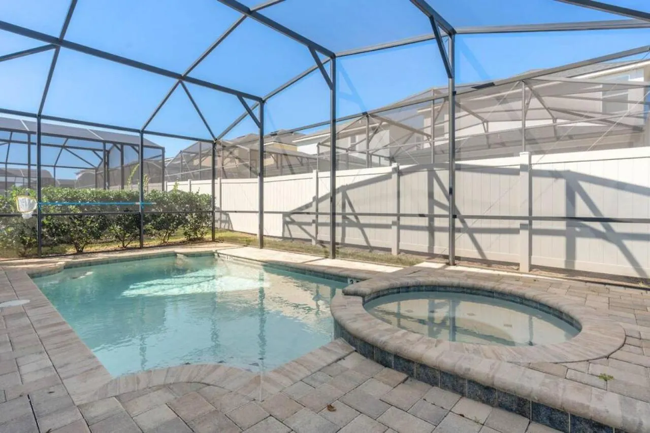 Modern Solara With Pool, 7bd *