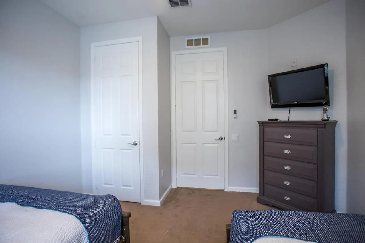 Luxury Vacation In Gorgeous Vista Cay Apartment *