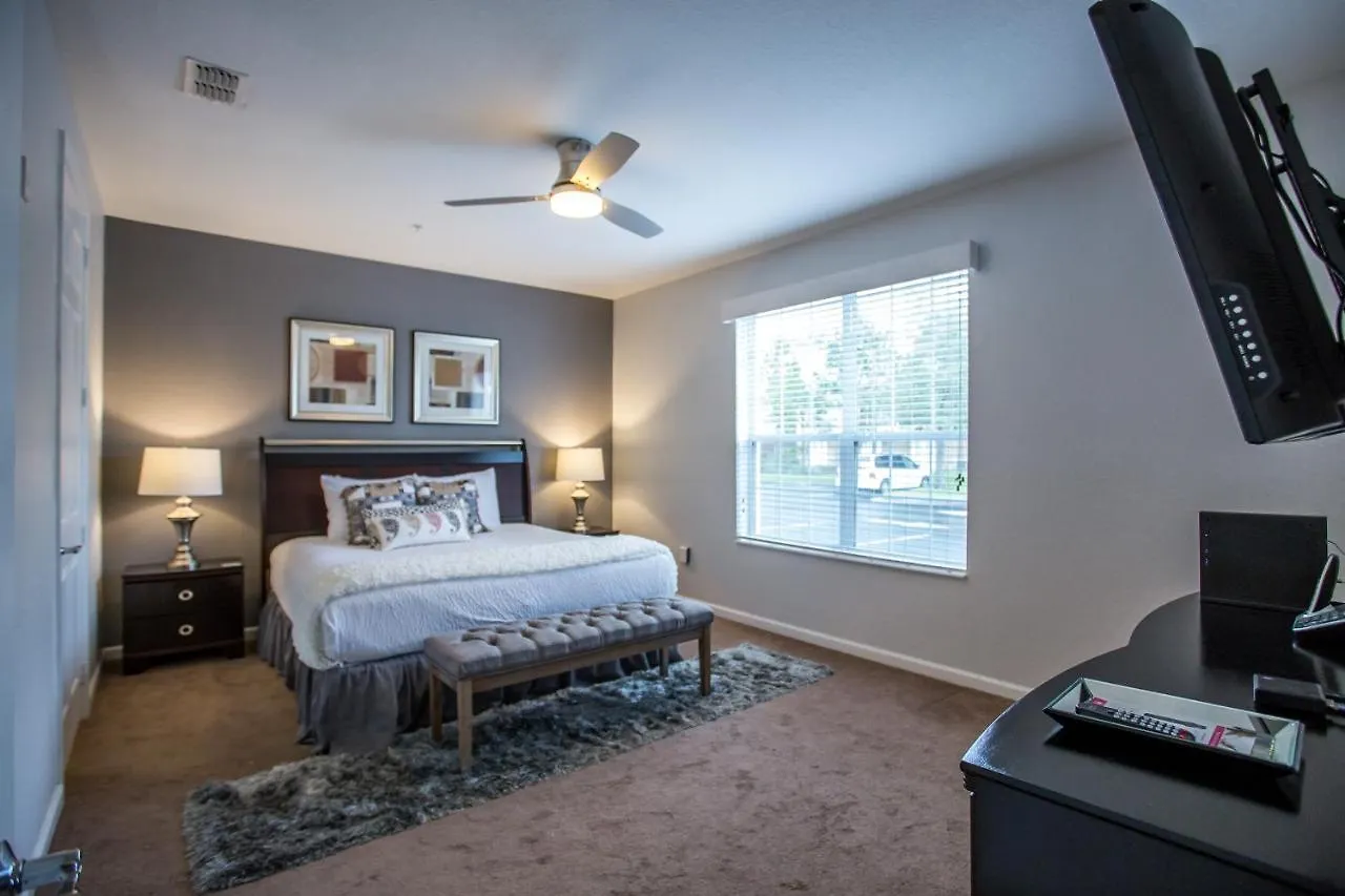 Luxury Vacation In Gorgeous Vista Cay Apartment