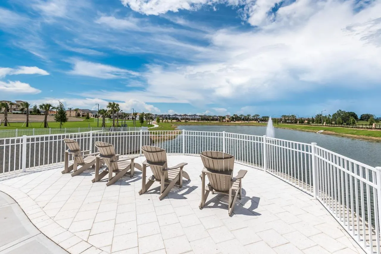 Beautiful Furnished Townhome W Private Pool *