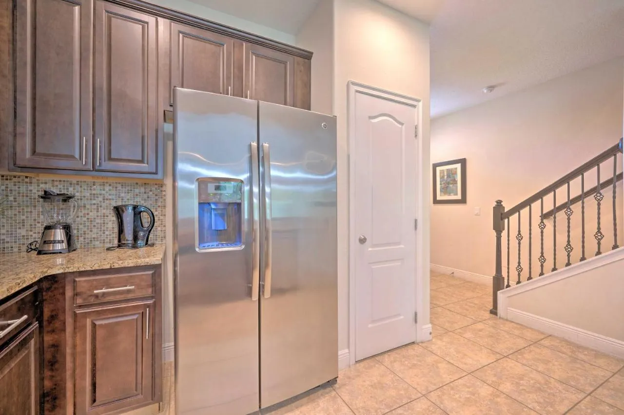 Davenport With Yard, Near Golf And Shopping! בית נופש קיסימי