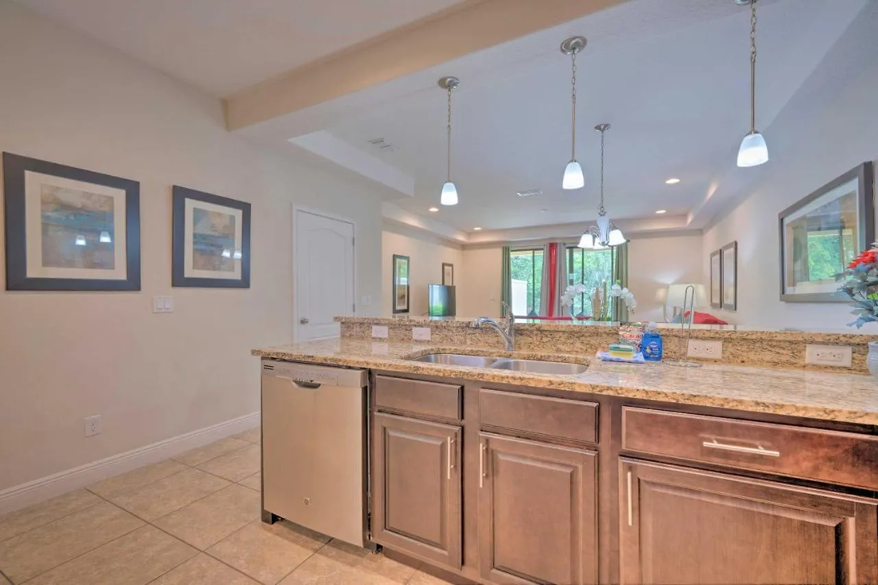 בית נופש Davenport With Yard, Near Golf And Shopping!