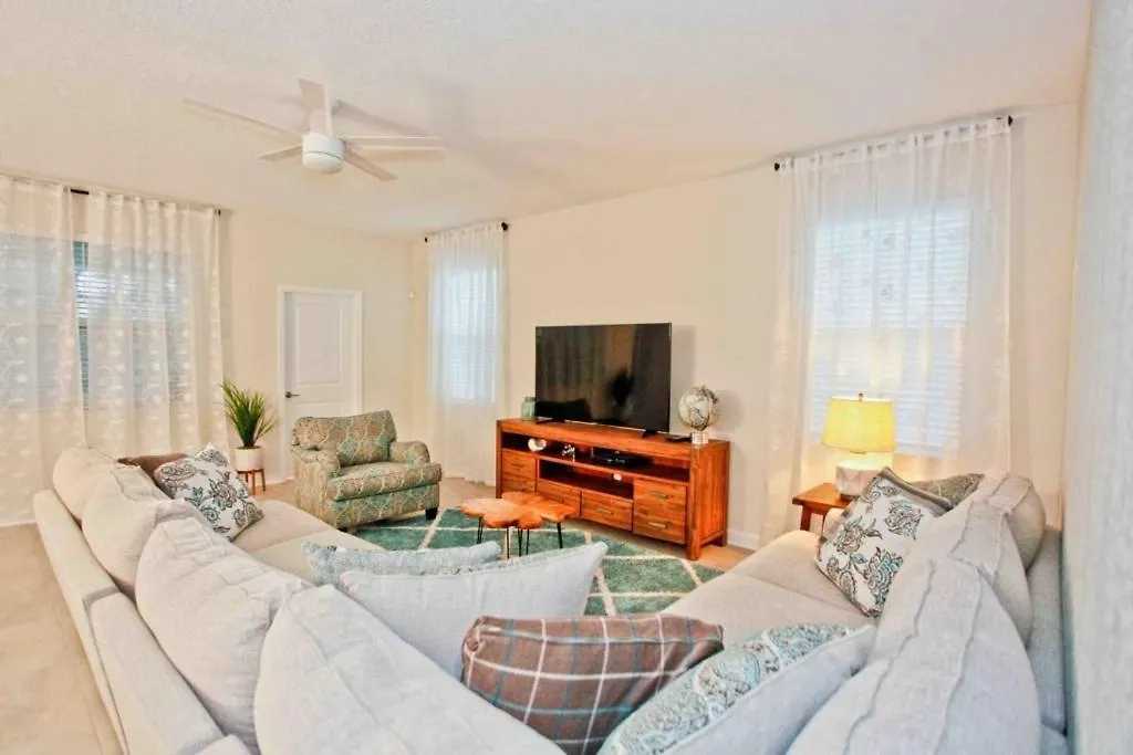Storey 7 Bedroom With Extra Large Bedrooms!