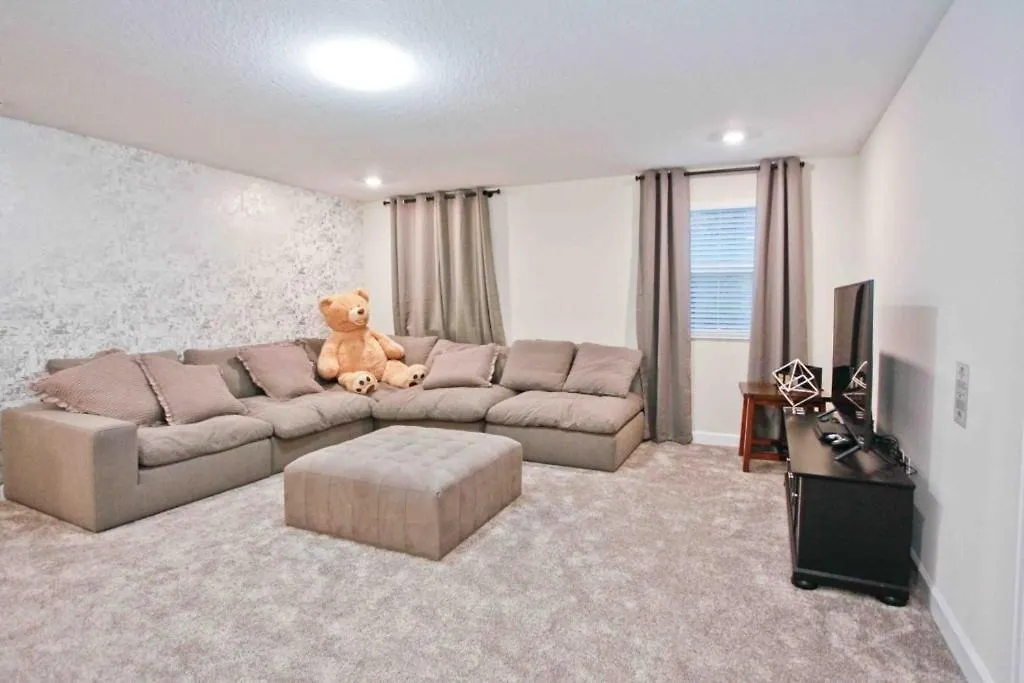 度假居 Storey 7 Bedroom With Extra Large Bedrooms! 基西米