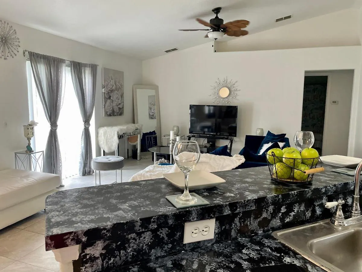 Cozy Spacious 4bd With Garden Tub Near 펜션 *